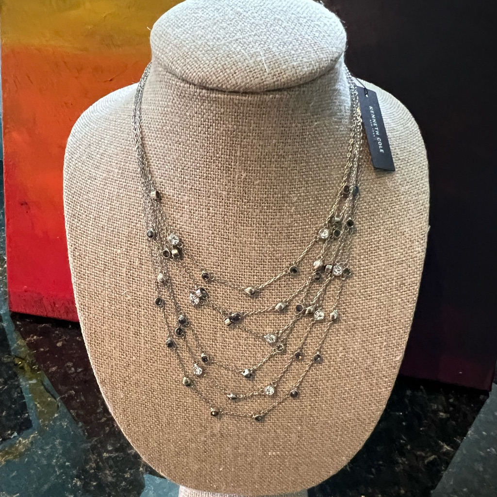 Kenneth Cole New York Silver And Black Crystal Necklace 60$